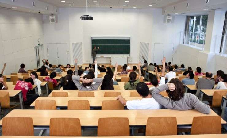 Studenti