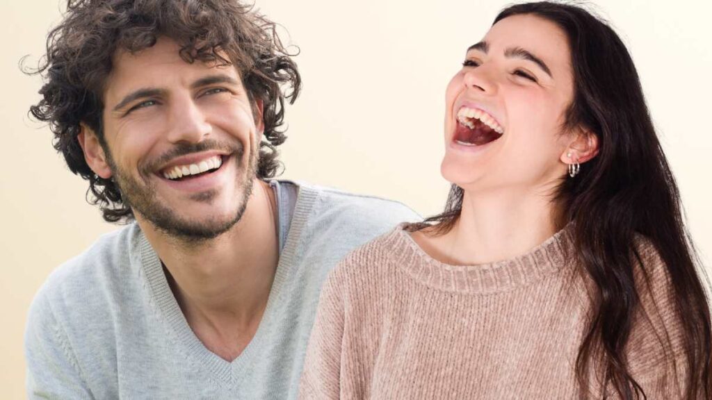 Perché ridiamo quando siamo nervosi? la funzione sociale della risata